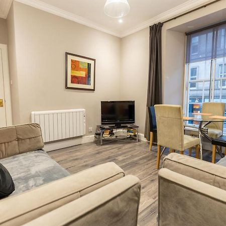 Two Bedroom Apartment Within Walking Distance To City Centre エディンバラ エクステリア 写真