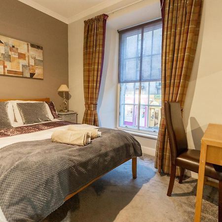 Two Bedroom Apartment Within Walking Distance To City Centre エディンバラ エクステリア 写真