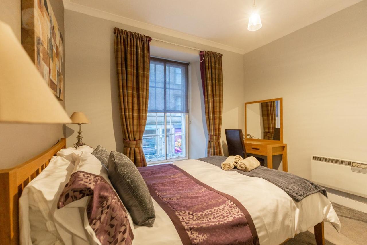 Two Bedroom Apartment Within Walking Distance To City Centre エディンバラ エクステリア 写真