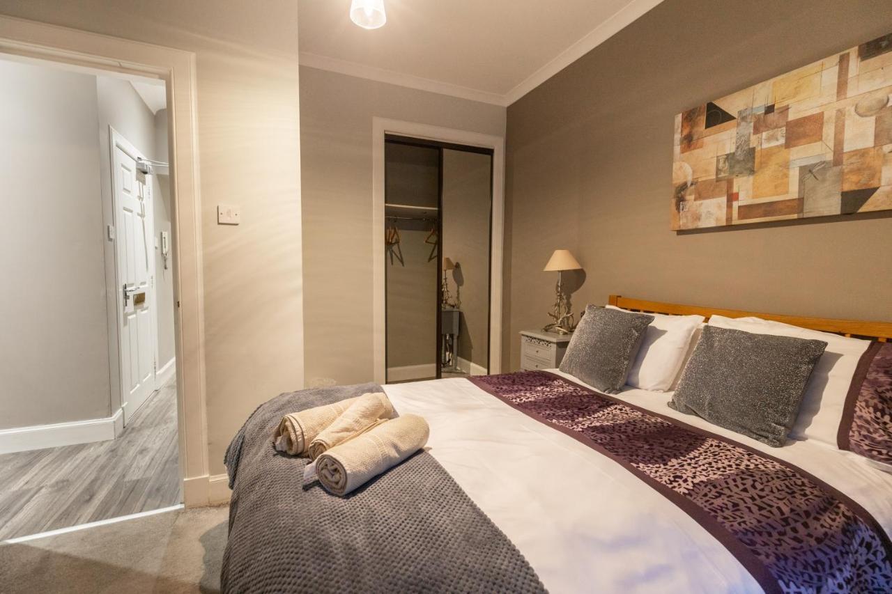 Two Bedroom Apartment Within Walking Distance To City Centre エディンバラ エクステリア 写真