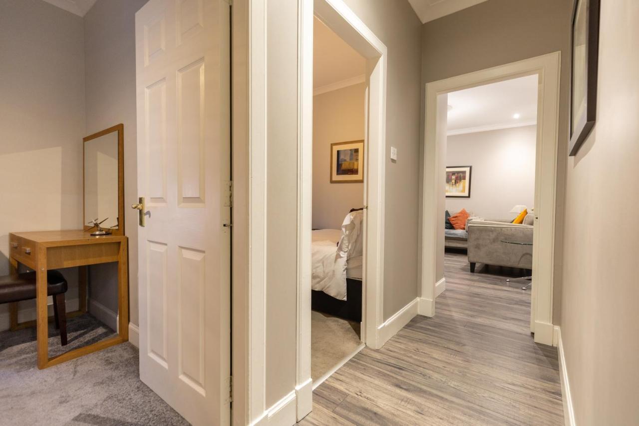 Two Bedroom Apartment Within Walking Distance To City Centre エディンバラ エクステリア 写真