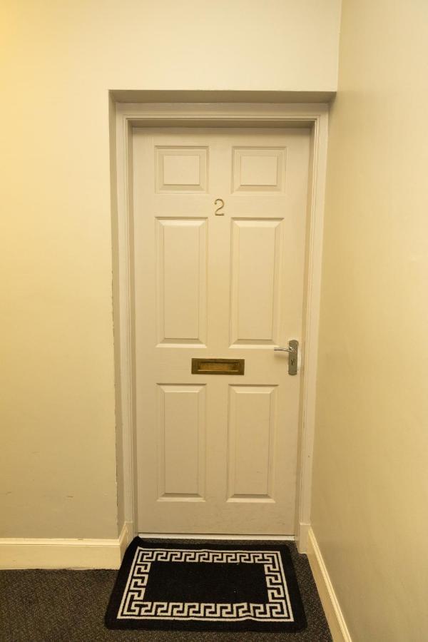 Two Bedroom Apartment Within Walking Distance To City Centre エディンバラ エクステリア 写真