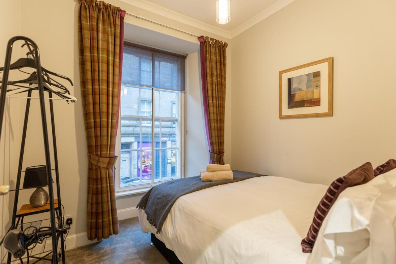 Two Bedroom Apartment Within Walking Distance To City Centre エディンバラ エクステリア 写真